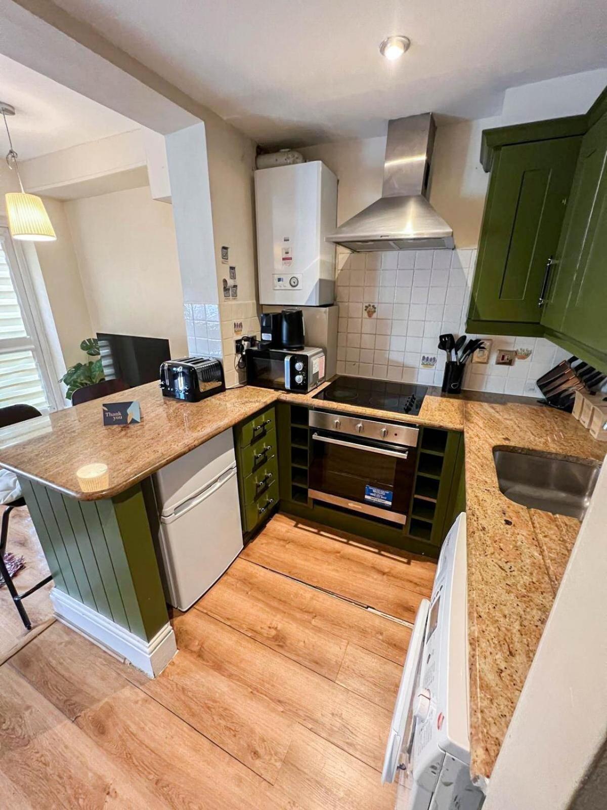 Lovely 1 Bedroom Flat In West Kensington Central London, Shepherd'S Bush Exterior photo