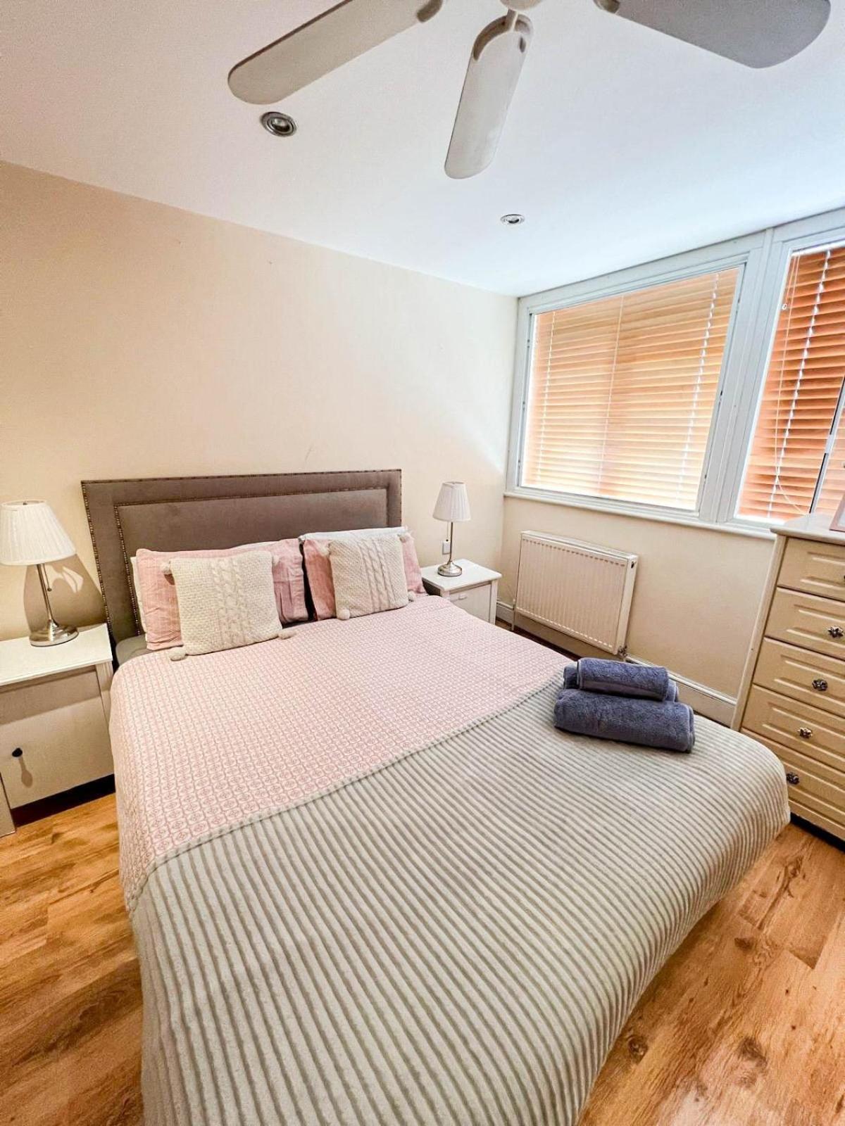 Lovely 1 Bedroom Flat In West Kensington Central London, Shepherd'S Bush Exterior photo